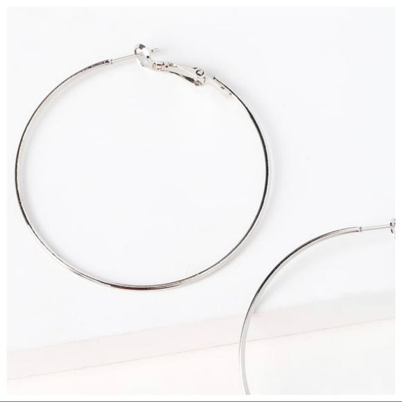 Fabulous Huge Silver Hoop earrings - Picture 8 of 8